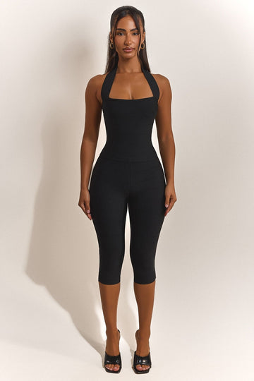 The Natalia Capris in Black